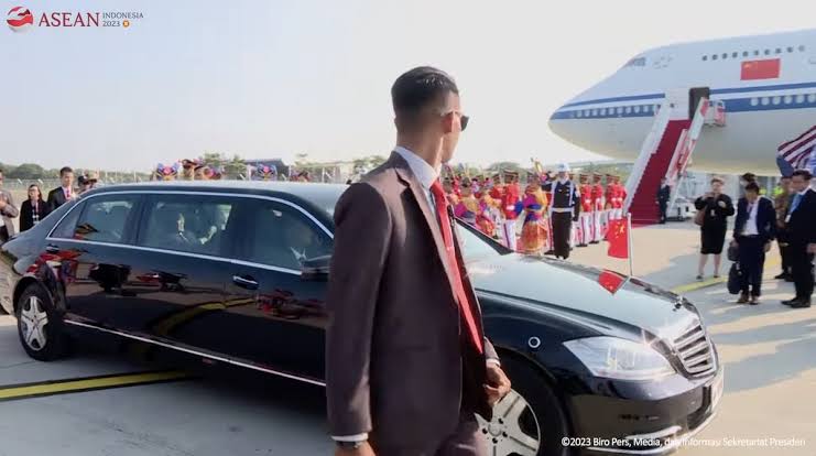 Limosin 2026 Bukan Lagi Sekadar Mobil Mewah: Dari Airport Transfer hingga Chauffeur Premium, Mengapa Tren Limosin Kembali Diminati?